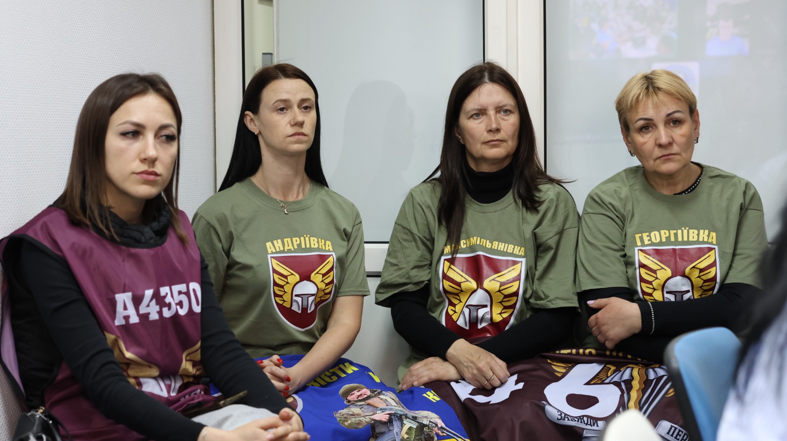 У Координаційному штабі відбулася зустріч з об’єднанням родин бійців 46-ої окремої аеромобільної Подільської бригади, що входить до складу Десантно-штурмових військ Збройних сил України