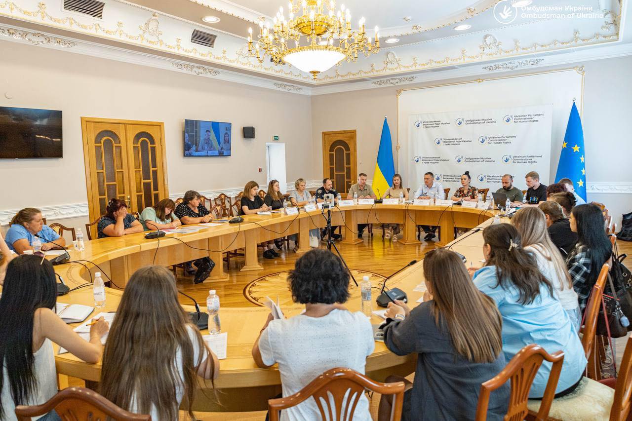 Представники Центрального управління цивільно-військового співробітництва ГШ ЗСУ взяли участь у зустрічі з родинами військовослужбовців, які зникли безвісти в районах населених пунктів Піски, Первомайське, Водяне та Невельське у період з червня по листопад 2022 року.