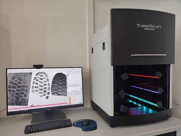 alt="Дослідження слідів низу взуття"