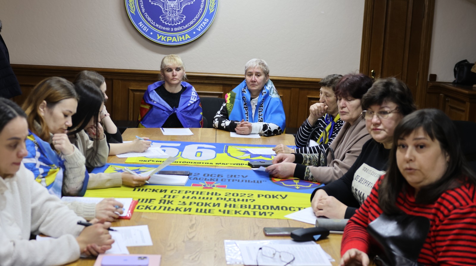 З ініціативи БФ «Надійне крило 56» у Координаційному штабі відбулася зустріч з родинами 56-ої окремої мотопіхотної Маріупольської бригади та 42-ого окремого стрілецького батальйону