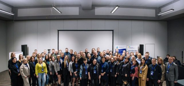 У Києві відбулася практична конференція з питань ідентифікації тіл жертв військової агресії рф